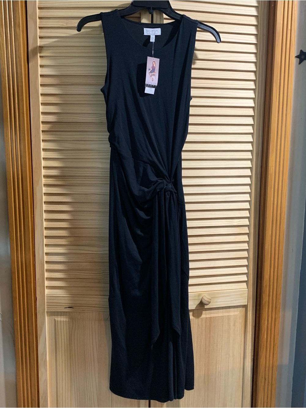 NWT Women’s XS sofia by sofia vergara Black Sleeveless Knot-Front Maxi Dress